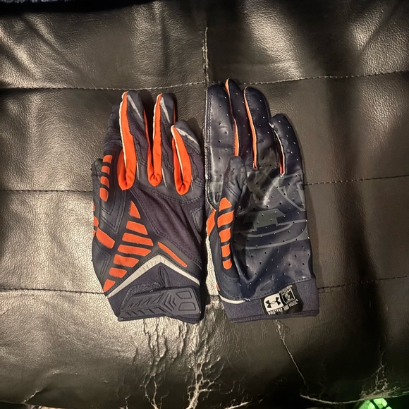 Auburn University football gloves - Picture 1 of 1